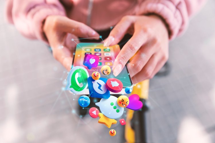 SOCIAL MEDIA AND ME 